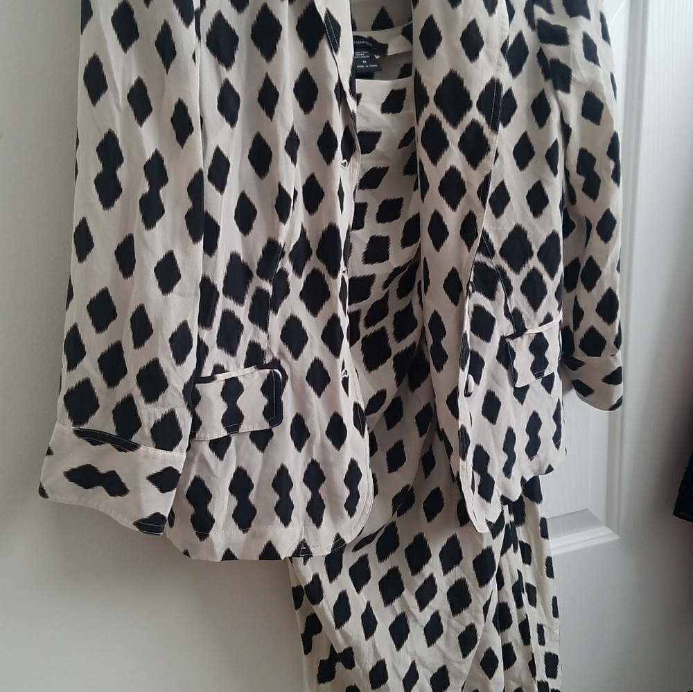 Moda international VSecret Dress and jacket